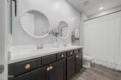 Bath - 9559 E Theia Dr, Mesa, AZ 85212 photo 4 of 4