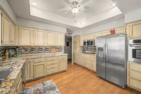 Kitchen - 7836 E Neville Ave, Mesa, AZ 85209 photo 2 of 5