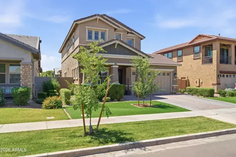 3825 E Arabian Dr, Gilbert, AZ 85296 photo 4