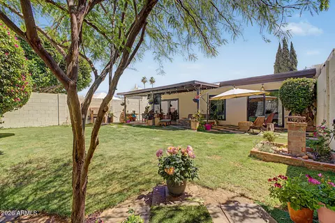Exterior - 4316 E Piccadilly Rd, Phoenix, AZ 85018 photo 7 of 10