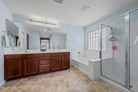 Bath - 3080 E Andre Ave, Gilbert, AZ 85298 photo 2 of 4