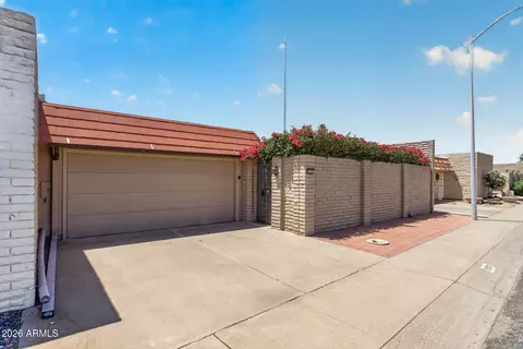 10707 W Cameo Dr, Sun City, AZ 85351