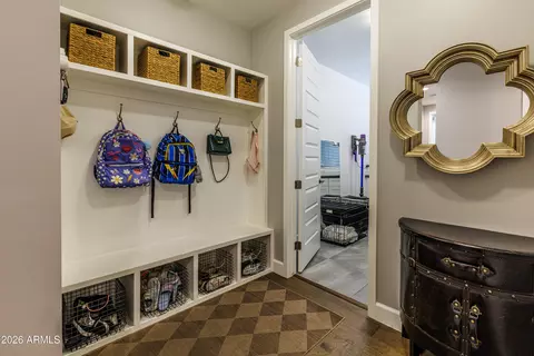 Entry Way - 215 E Ashwood Pl, Phoenix, AZ 85012 photo 5 of 5