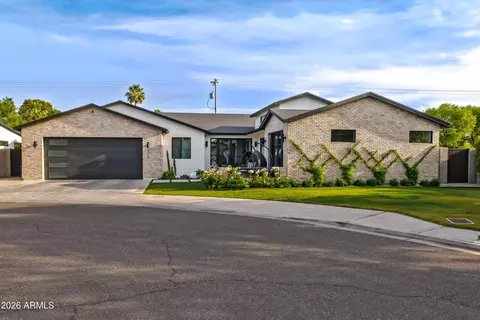 Exterior - 215 E Ashwood Pl, Phoenix, AZ 85012 photo 2 of 2