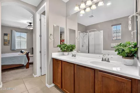 Bath - 3705 E Perkinsville St, Gilbert, AZ 85295 photo 1 of 4