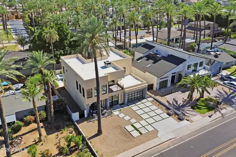 View/Area - 4317 E Campbell Ave, Phoenix, AZ 85018 photo 6 of 9