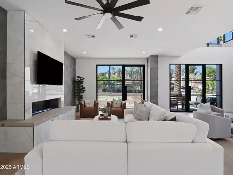 Living - 4317 E Campbell Ave, Phoenix, AZ 85018 photo 3 of 7