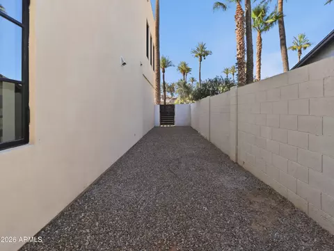 Exterior - 4317 E Campbell Ave, Phoenix, AZ 85018 photo 11 of 14