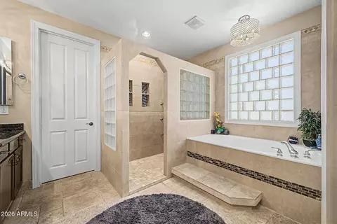 Bath - 4355 S Rock St, Gilbert, AZ 85297 photo 2 of 5