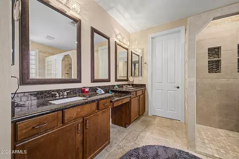Bath - 4355 S Rock St, Gilbert, AZ 85297 photo 3 of 5