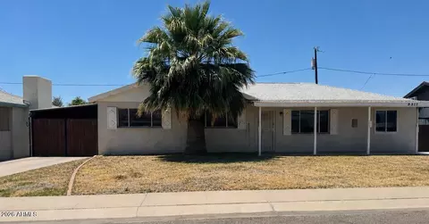 3317 W Laurel Ln, Phoenix, AZ 85029
