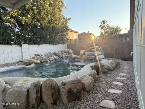 413 E Kristal Way, Phoenix, AZ 85024 photo 3