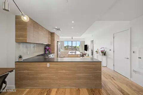 Kitchen - 2300 E Campbell Ave #406, Phoenix, AZ 85016 photo 3 of 6