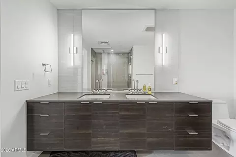 Bath - 2300 E Campbell Ave #406, Phoenix, AZ 85016 photo 4 of 4