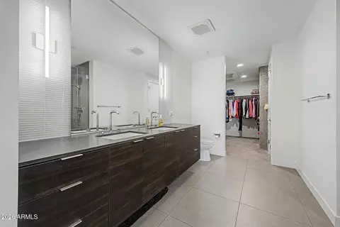 Bath - 2300 E Campbell Ave #406, Phoenix, AZ 85016 photo 2 of 4