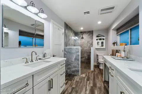 Bath - 5130 E Superstition Blvd, Apache Junction, AZ 85119 photo 2 of 4