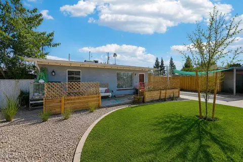 318 S Terry Cir, Tempe, AZ 85281
