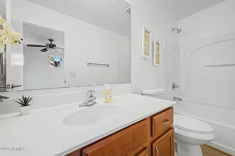 Bath - 4238 E Betsy Ln, Gilbert, AZ 85296 photo 1 of 2