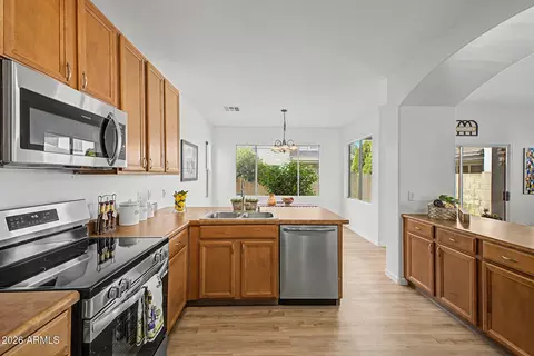 Kitchen - 4238 E Betsy Ln, Gilbert, AZ 85296 photo 3 of 3