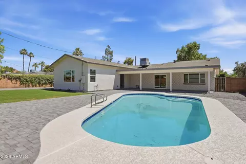Exterior - 4646 E Vernon Ave, Phoenix, AZ 85008 photo 7 of 10