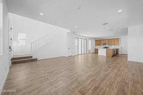 Living - 10269 S Cave Spring Trl, Apache Junction, AZ 85120 photo 2 of 3