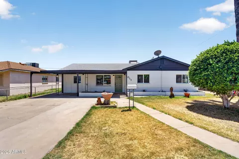 5011 W Flynn Ln, Glendale, AZ 85301