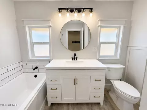 Bath - 199 W Santee St, Globe, AZ 85501 photo 1 of 3