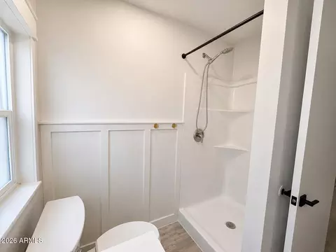 Bath - 199 W Santee St, Globe, AZ 85501 photo 2 of 3