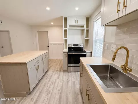 Kitchen - 199 W Santee St, Globe, AZ 85501 photo 3 of 3