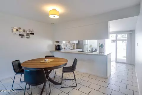 Dining - 926 N Date --, Mesa, AZ 85201 photo 1 of 1