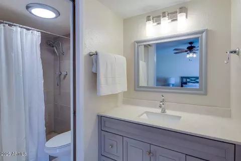 Bath - 926 N Date --, Mesa, AZ 85201 photo 4 of 4