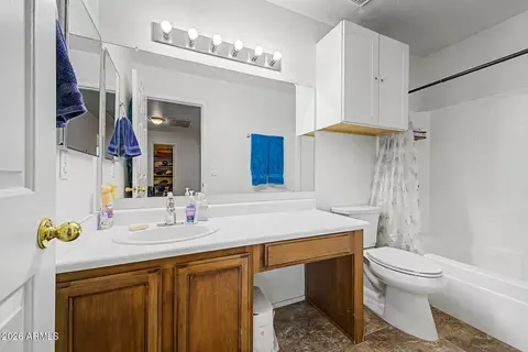 Bath - 3159 W Matthew Dr, Phoenix, AZ 85027 photo 3 of 3