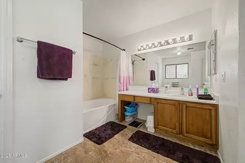 Bath - 3159 W Matthew Dr, Phoenix, AZ 85027 photo 2 of 3