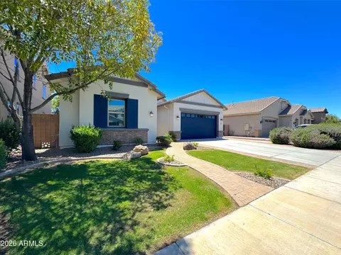 Exterior - 2557 E Orleans Dr, Gilbert, AZ 85298 photo 2 of 5