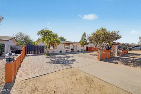 Exterior - 17432 N 20th St, Phoenix, AZ 85022 photo 2 of 10