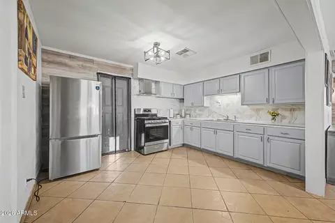 Kitchen - 17432 N 20th St, Phoenix, AZ 85022 photo 1 of 2