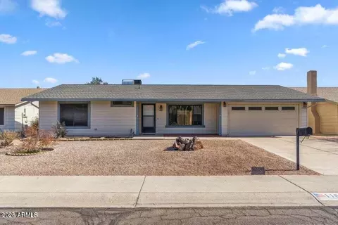 11643 S Iroquois Dr, Phoenix, AZ 85044
