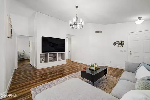 3715 W Chama Dr, Glendale, AZ 85310