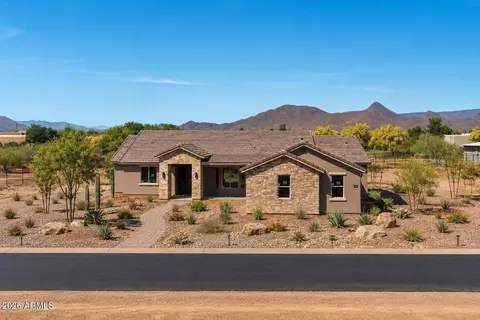 2009 W Lucky Ln, San Tan Valley, AZ 85143