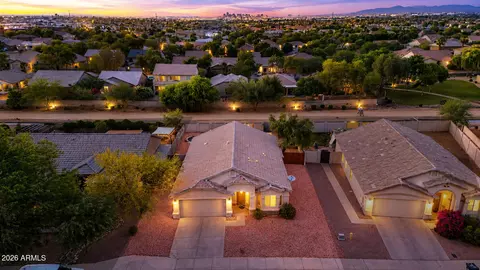 View/Area - 1740 E Francisco Dr, Phoenix, AZ 85042 photo 1 of 2