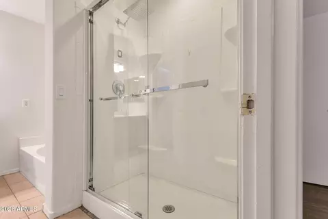 Bath - 1740 E Francisco Dr, Phoenix, AZ 85042 photo 5 of 7