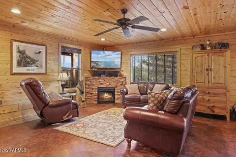 Living - 2092 E Lance Dr, Payson, AZ 85541 photo 2 of 2