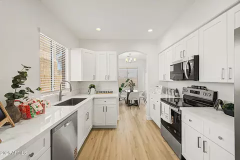 Kitchen - 15821 N 35th Ln, Phoenix, AZ 85053 photo 1 of 3