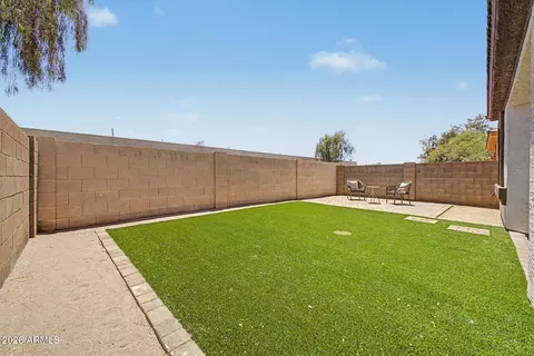 Exterior - 15821 N 35th Ln, Phoenix, AZ 85053 photo 3 of 4