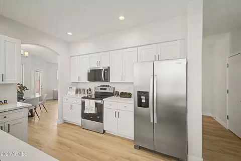 Kitchen - 15821 N 35th Ln, Phoenix, AZ 85053 photo 3 of 3