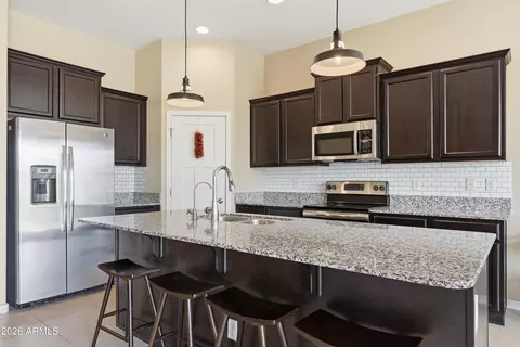 Kitchen - 10336 E Naranja Ave, Mesa, AZ 85209 photo 2 of 3