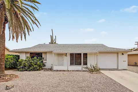 9933 W Riviera Dr, Sun City, AZ 85351