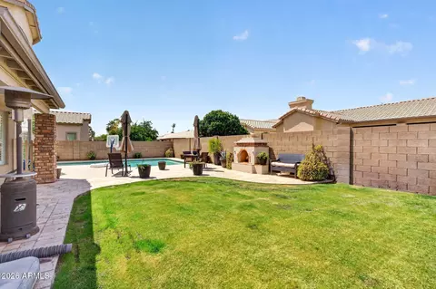 Exterior - 1880 E Commerce Ave, Gilbert, AZ 85234 photo 4 of 13