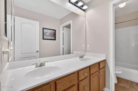 Bath - 1880 E Commerce Ave, Gilbert, AZ 85234 photo 4 of 5