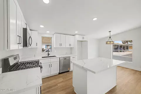11275 N 99th Ave #97, Peoria, AZ 85345